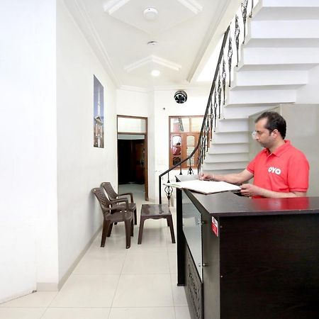 Oyo 8105 Royale Guest House Ludhiana Buitenkant foto