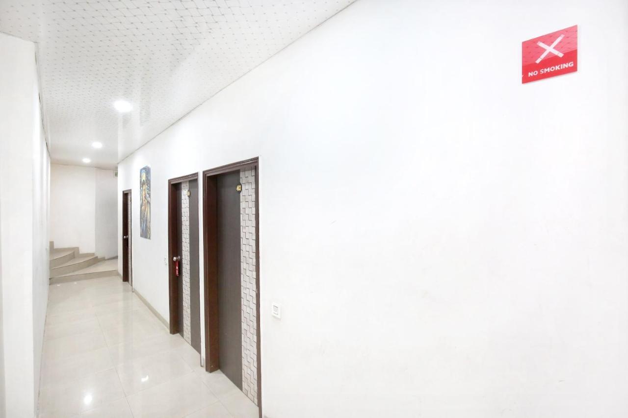 Oyo 8105 Royale Guest House Ludhiana Buitenkant foto